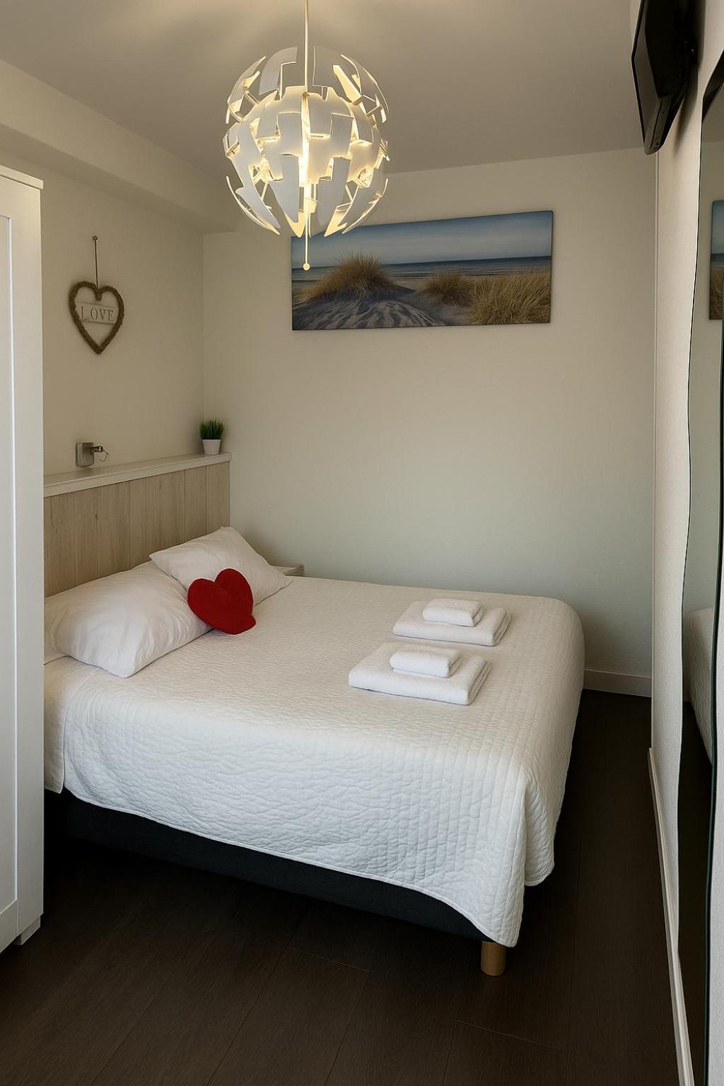 Homestay Con Bano Privado Y Mini-cocina Privada En Casa Particular, Acceso Independiente *