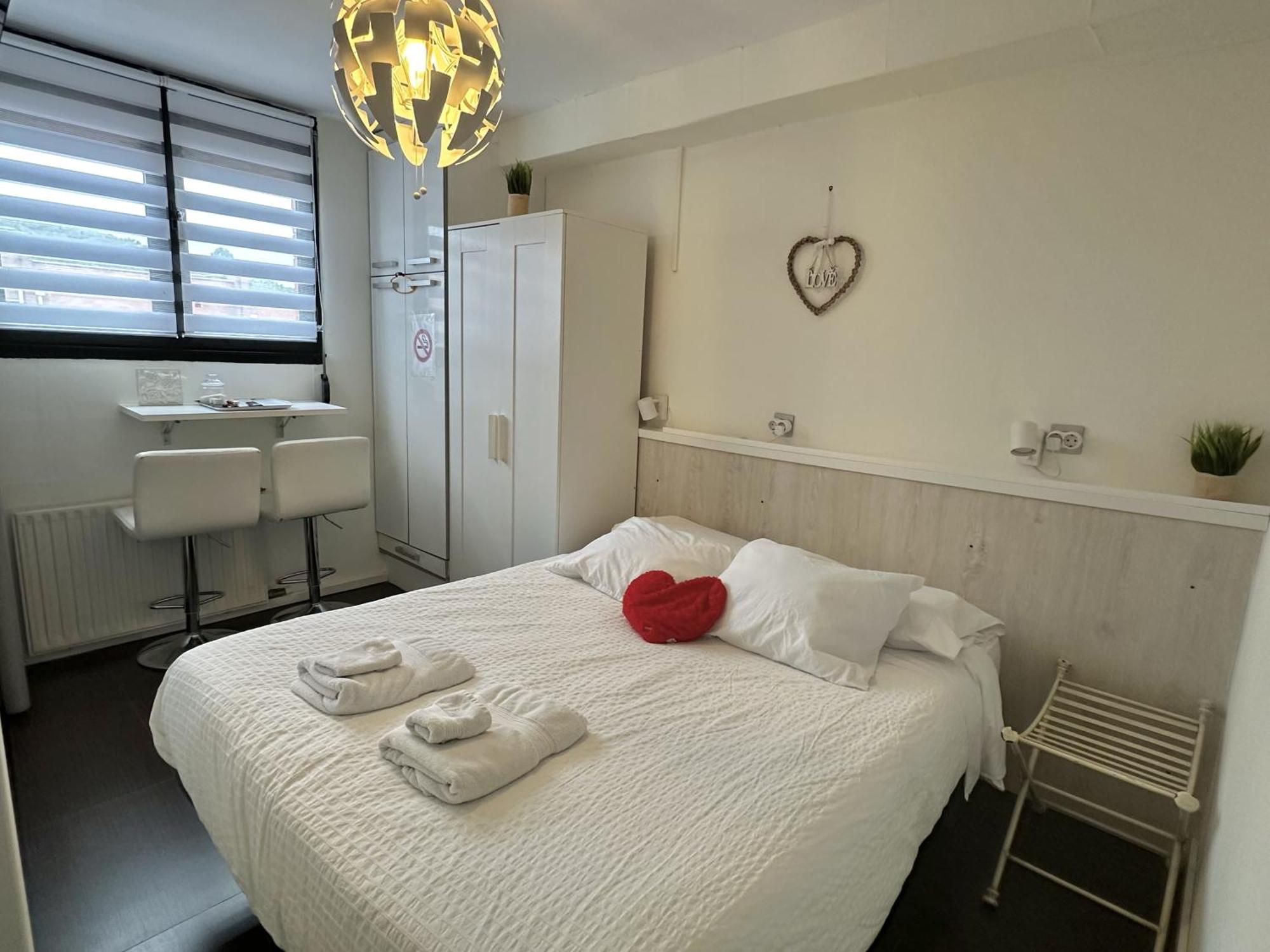 Con Bano Privado Y Mini-cocina Privada En Casa Particular, Acceso Independiente Homestay San Sebastian